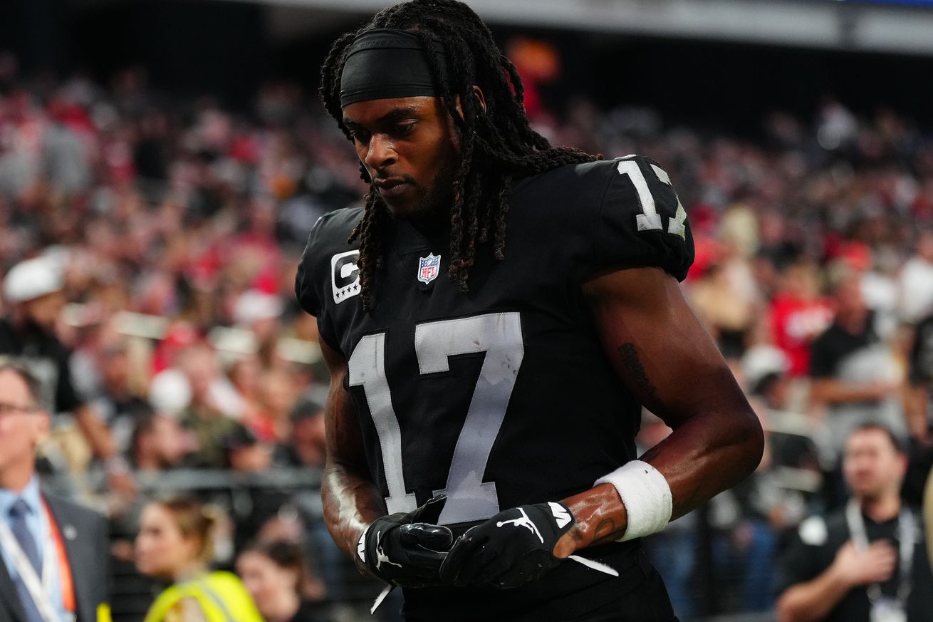 Kansas City Chiefs v Las Vegas Raiders