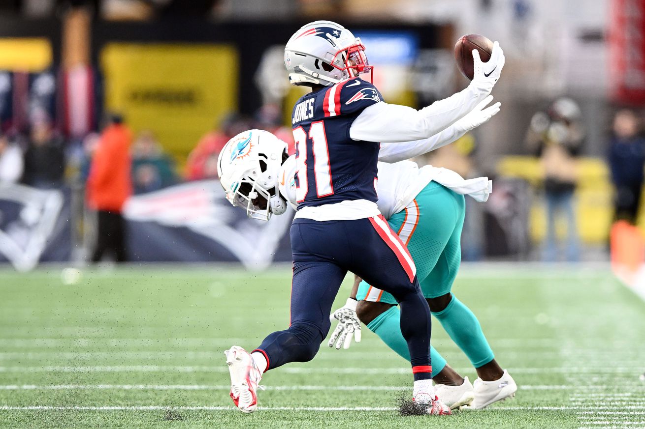 NFL: Miami Dolphins at New England Patriots