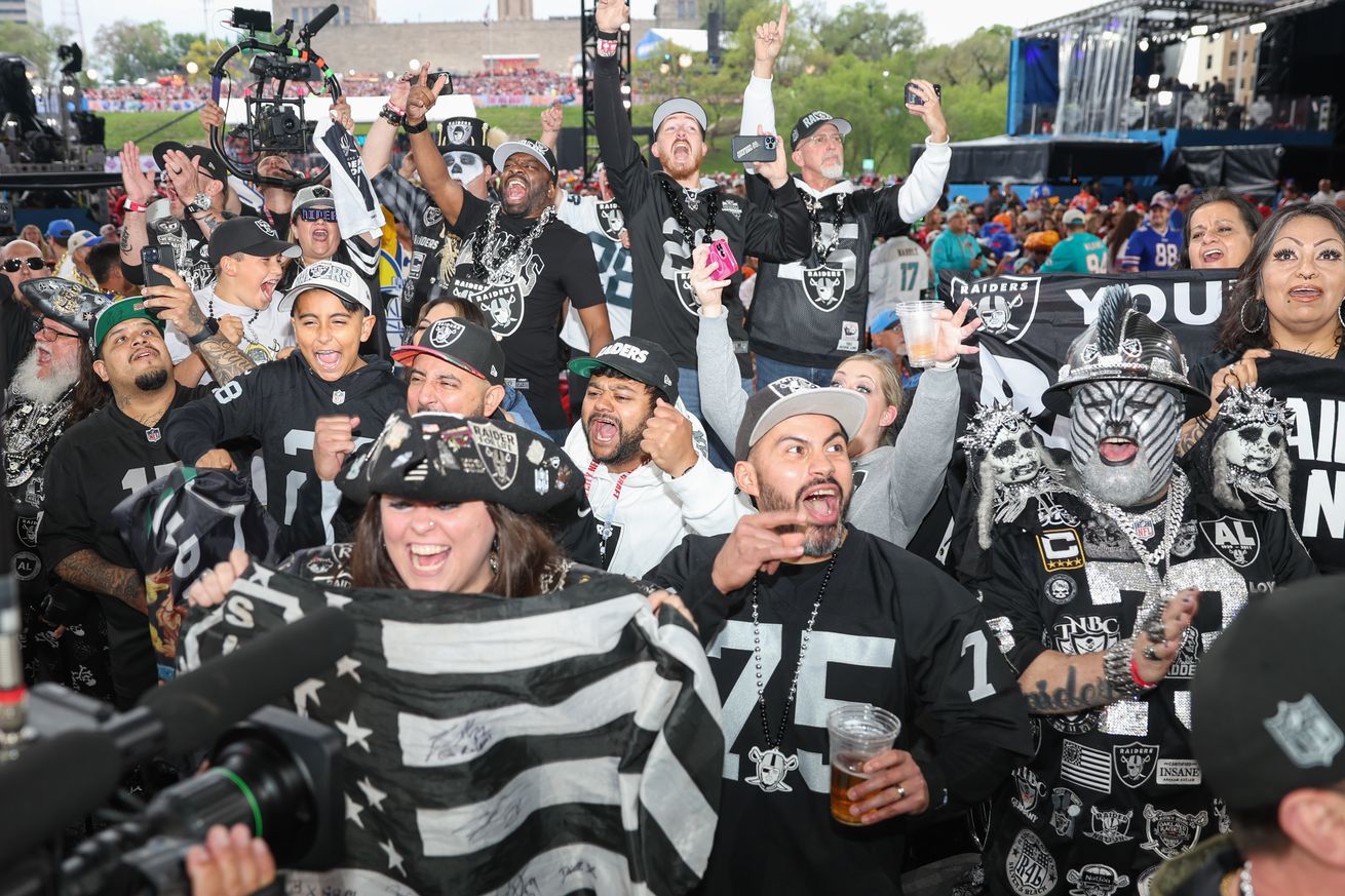NFL: APR 28 2023 Draft
