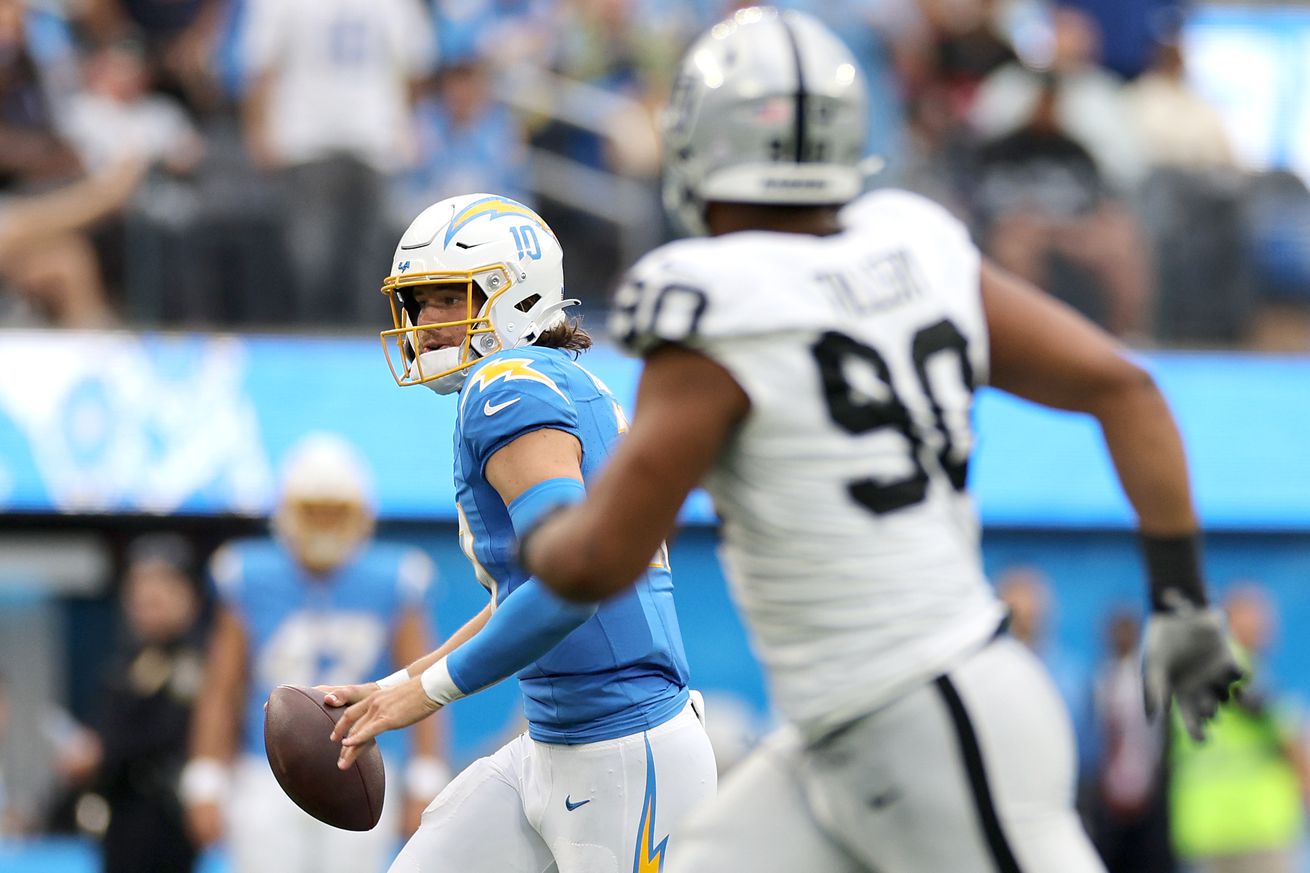 Las Vegas Raiders v Los Angeles Chargers