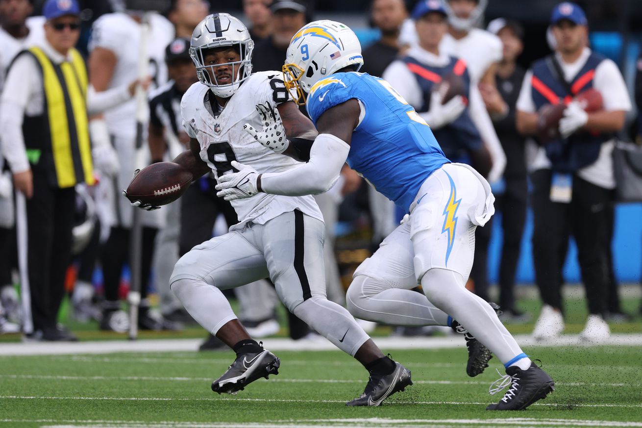 Las Vegas Raiders v Los Angeles Chargers