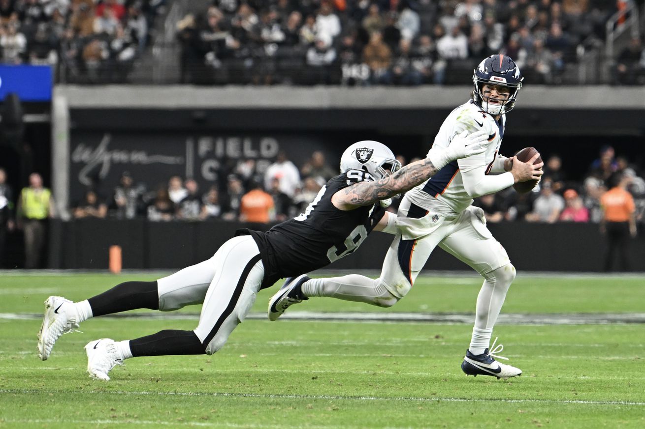 Denver Broncos v Las Vegas Raiders