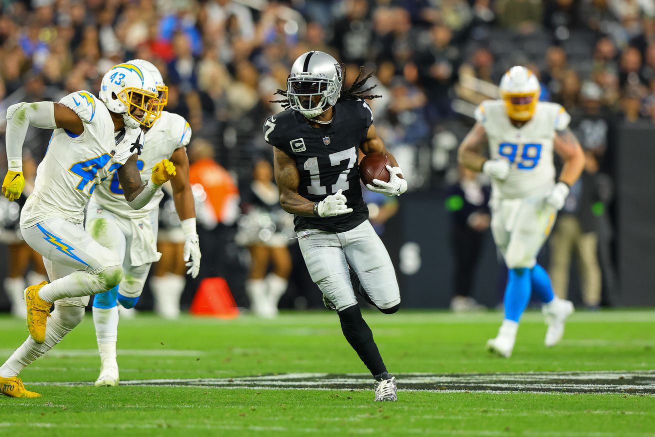 NFL: DEC 14 Chargers at Raiders