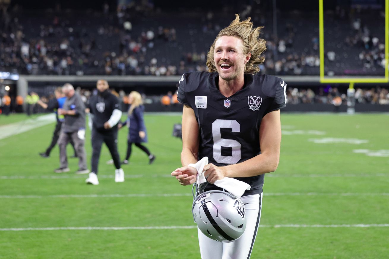 Jacksonville Jaguars v Las Vegas Raiders