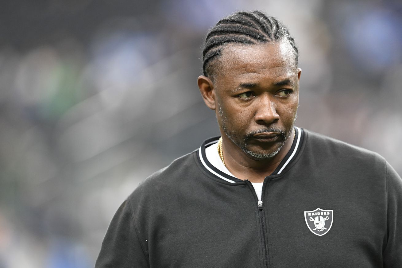 Los Angeles Chargers v Las Vegas Raiders