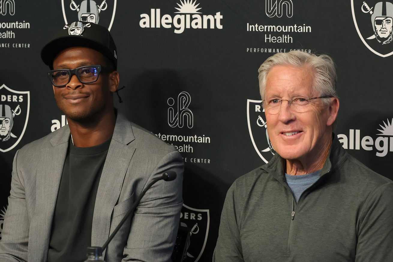 Las Vegas Raiders Introduce Geno Smith