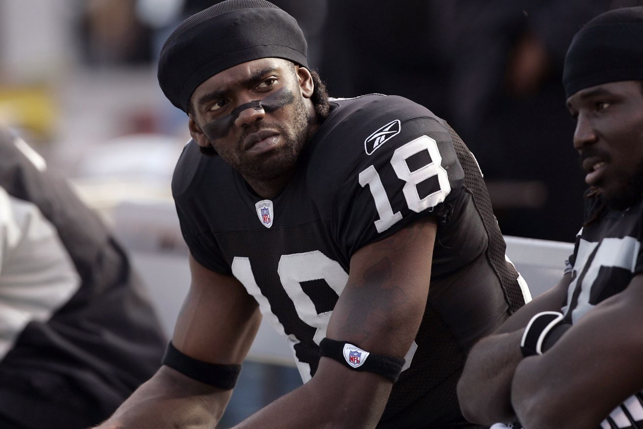 Denver Broncos vs Oakland Raiders - November 13, 2005
