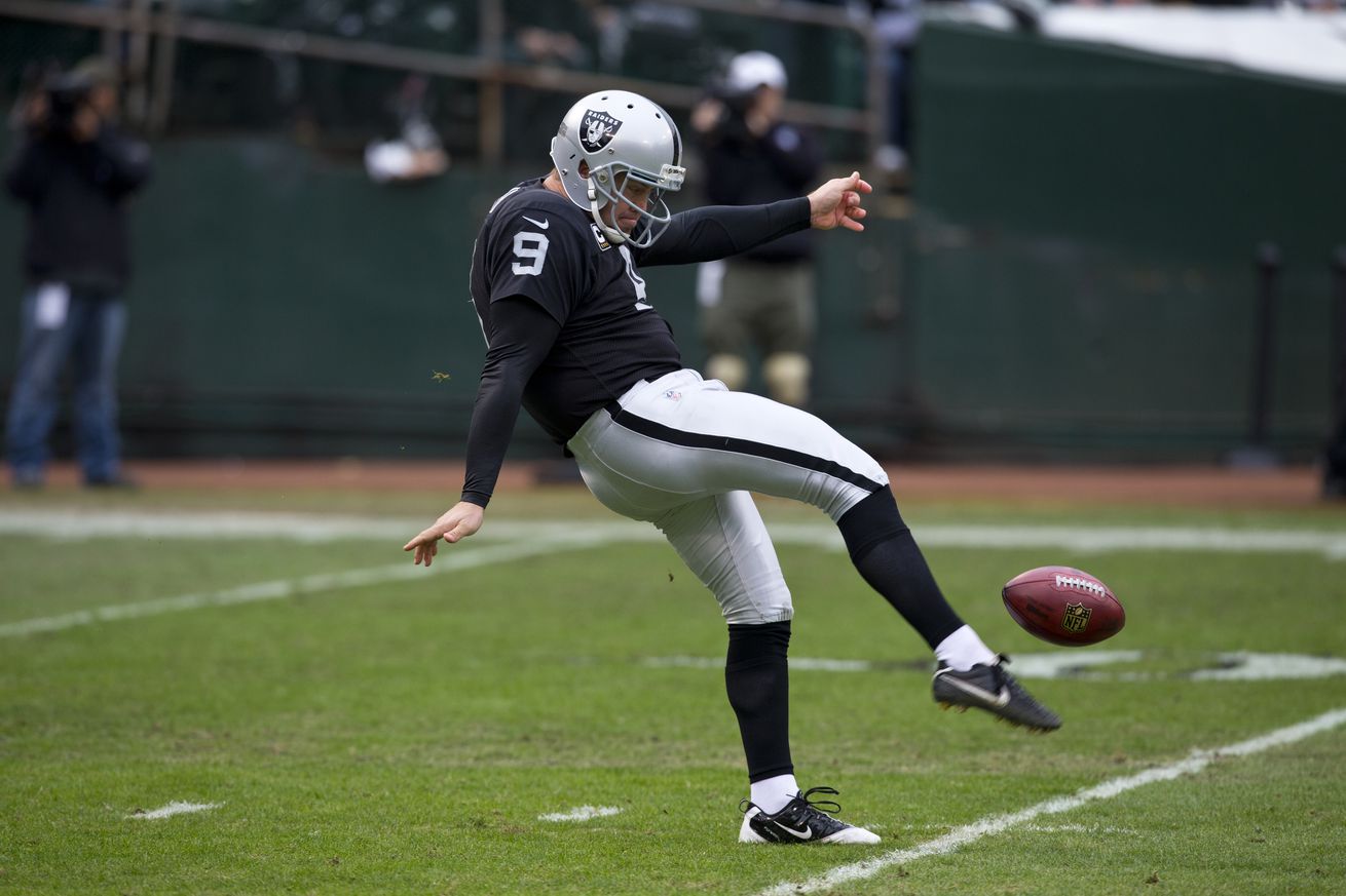 Kansas City Chiefs v Oakland Raiders