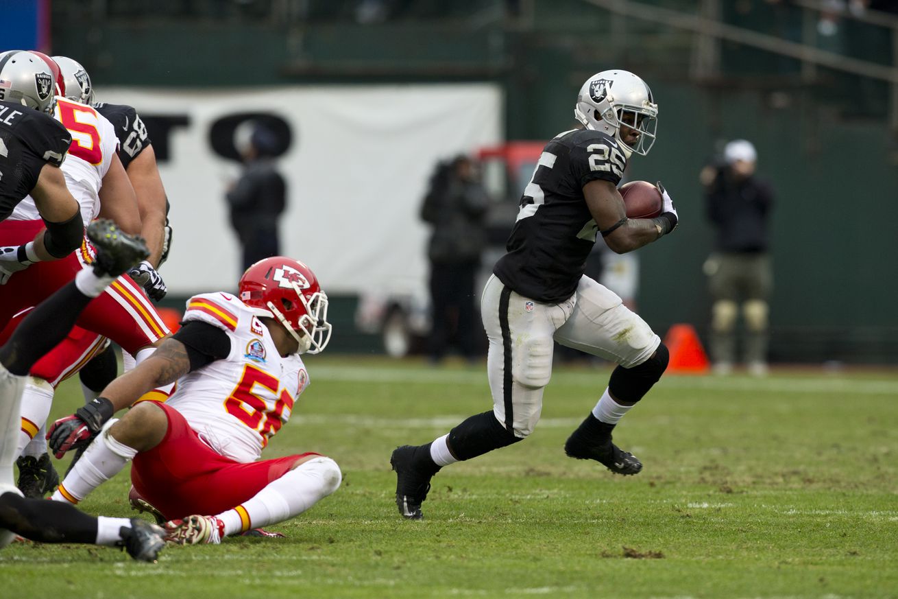 Kansas City Chiefs v Oakland Raiders