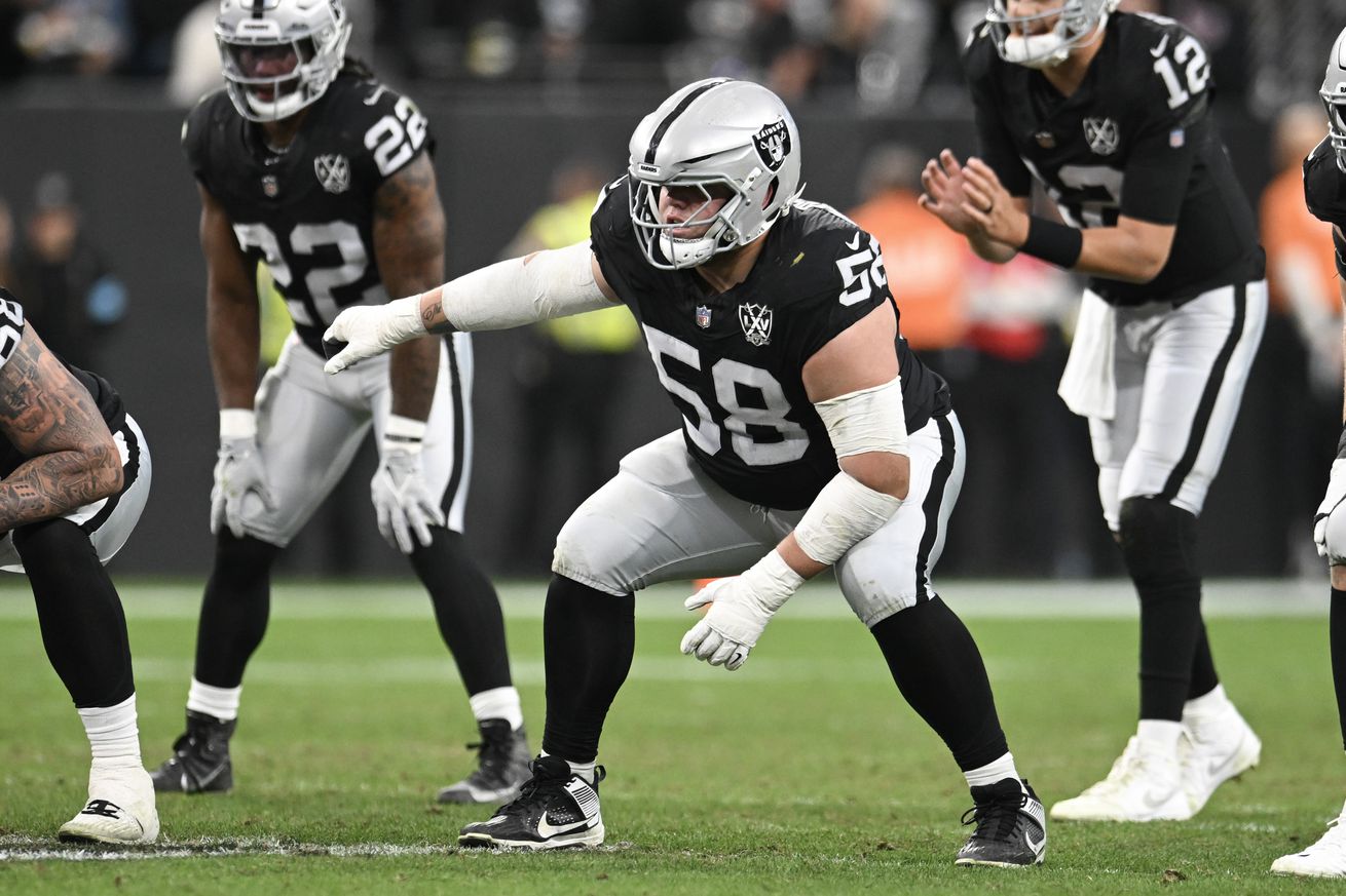 Los Angeles Chargers v Las Vegas Raiders