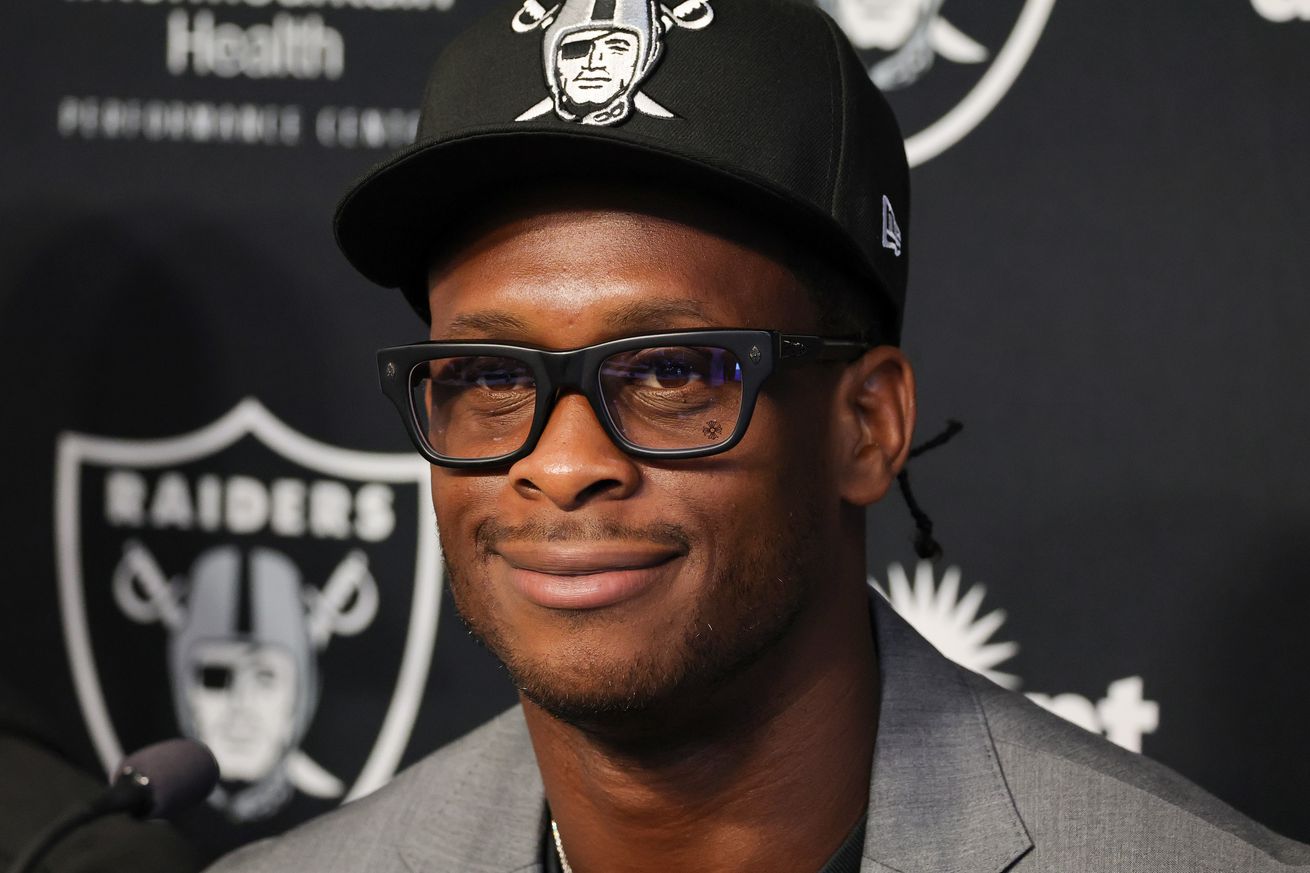 Las Vegas Raiders Introduce Geno Smith