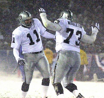 FBN-AFC-PLAYOFF-RAIDERS-MIDDLETON