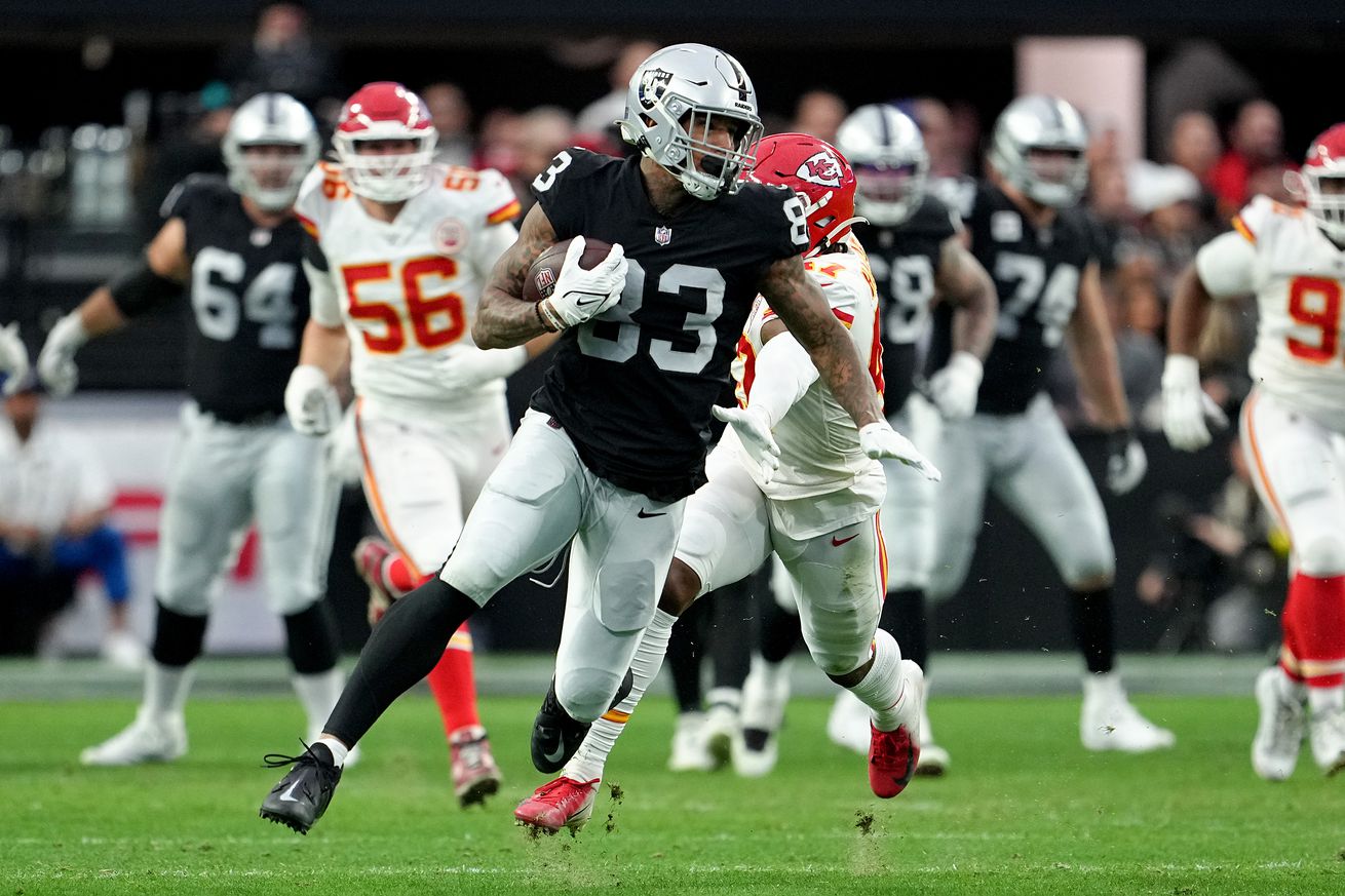 Kansas City Chiefs v Las Vegas Raiders
