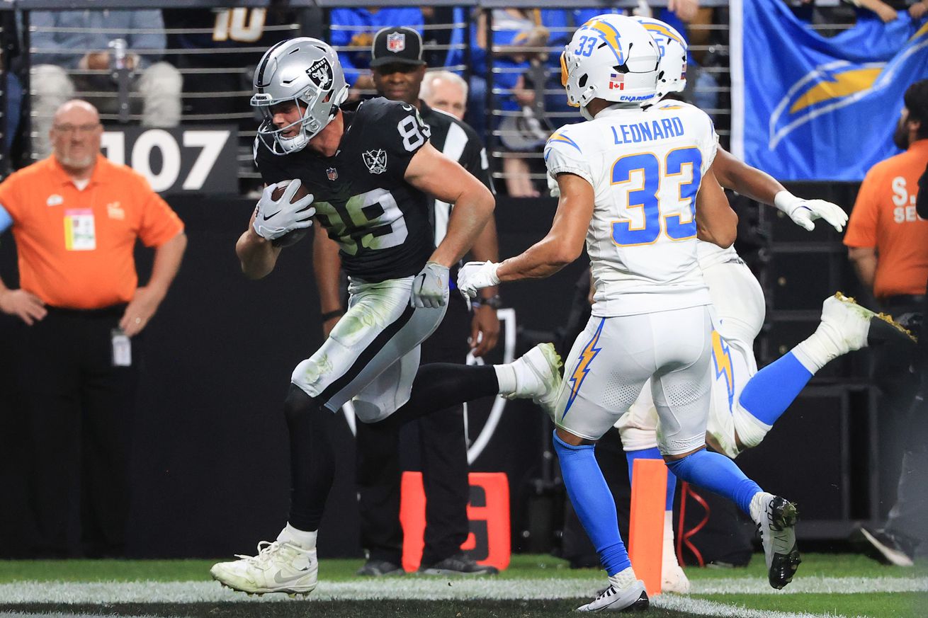 Los Angeles Chargers v Las Vegas Raiders