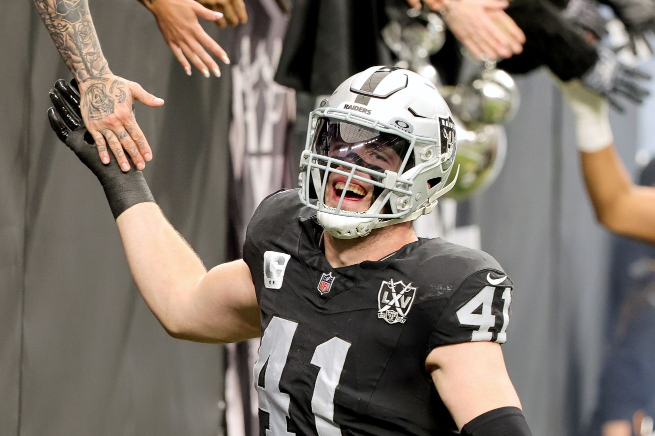 Los Angeles Chargers v Las Vegas Raiders