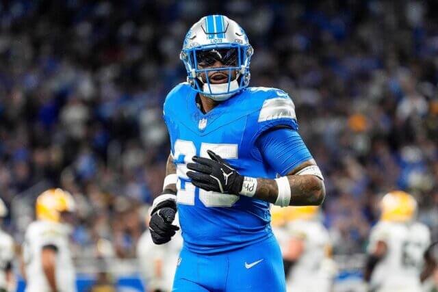Detroit Lions safety Jamal Adams (25) runs off the field after a play against Green Bay Packers during the first half at Ford Field in Detroit on Thursday, Dec. 5, 2024. Jamal Adams, Lions, Raiders