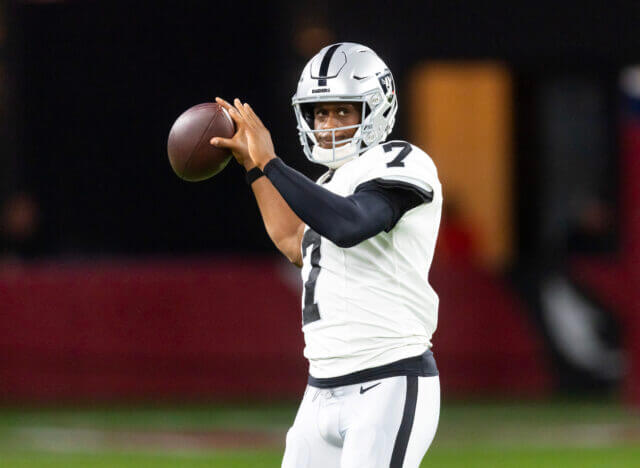 Aug 23, 2025; Glendale, Arizona, USA; Las Vegas Raiders quarterback Geno Smith (7) against the Arizona Cardinals during a preseason NFL game at State Farm Stadium. Mandatory Credit: Mark J. Rebilas-Imagn Images Geno Smith, Raiders